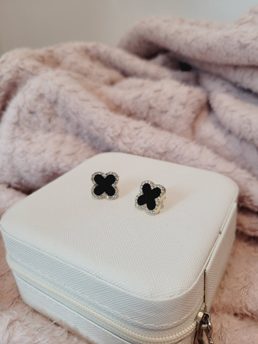 Black Clover Earrings With Stones 🫶🏼