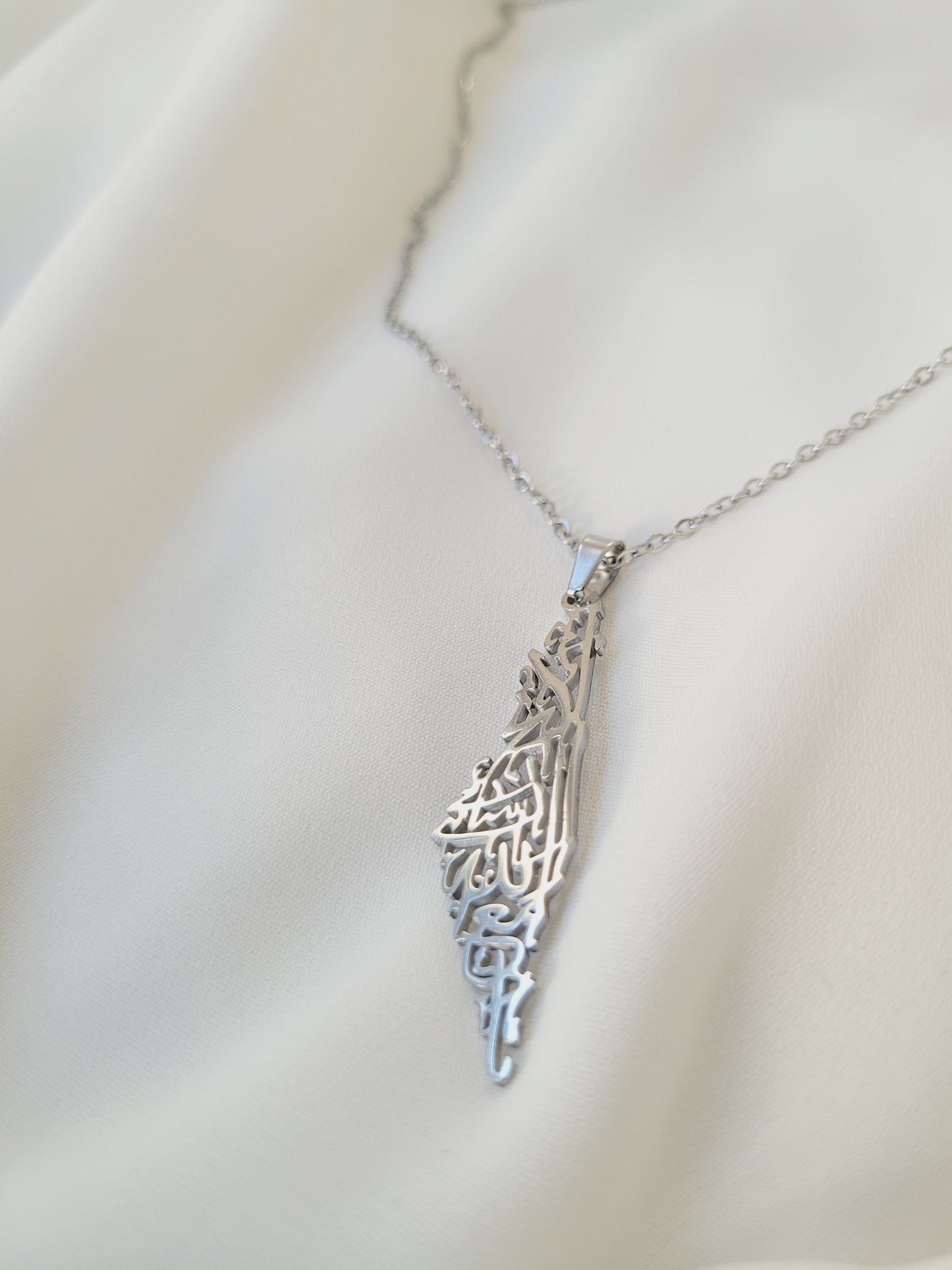 Palestine Necklace with Arabic Text Engraved 🇵🇸 Silver Colour