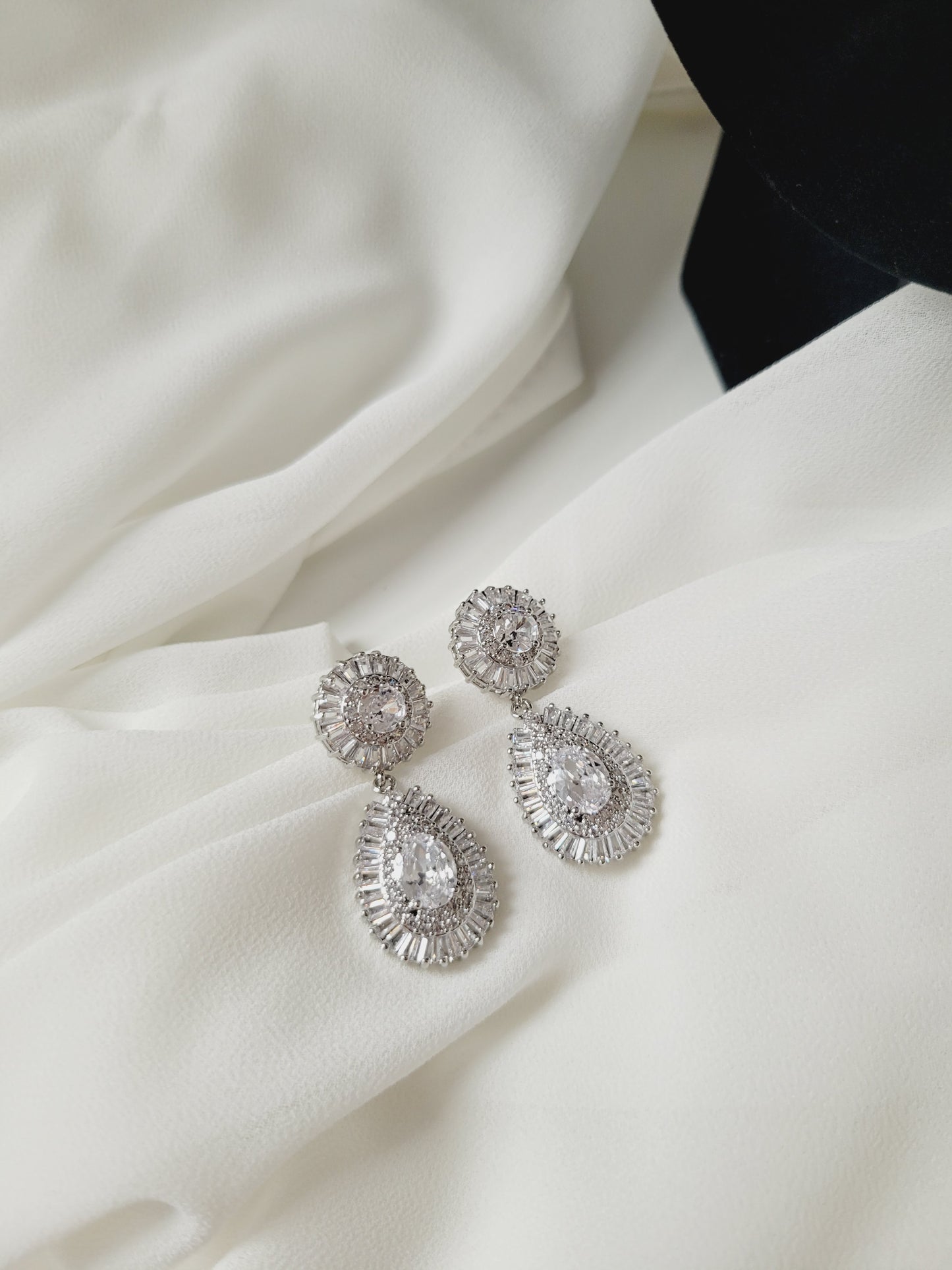 Diana White Wedding Set