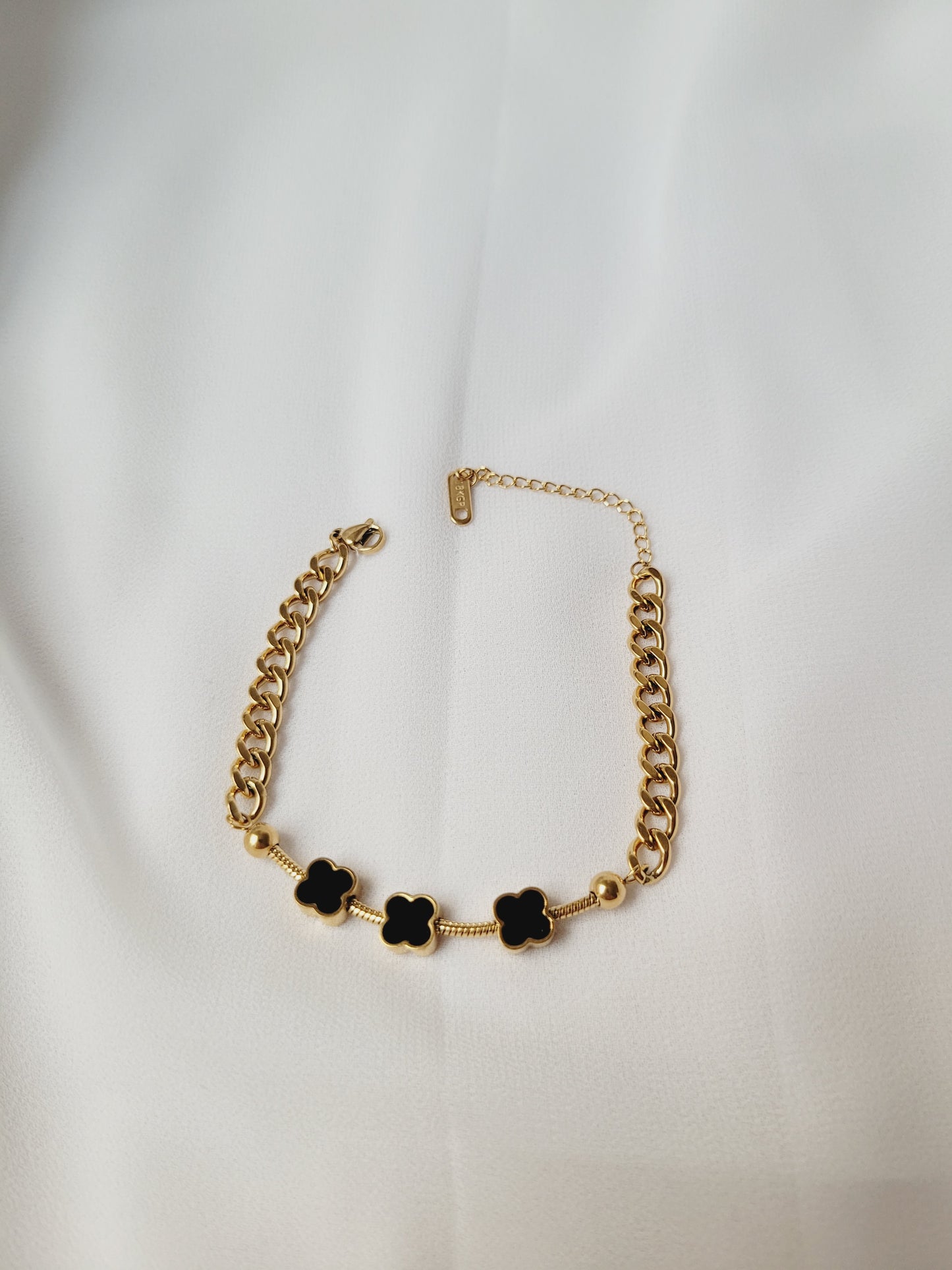 Triple chain black Clover bracelet