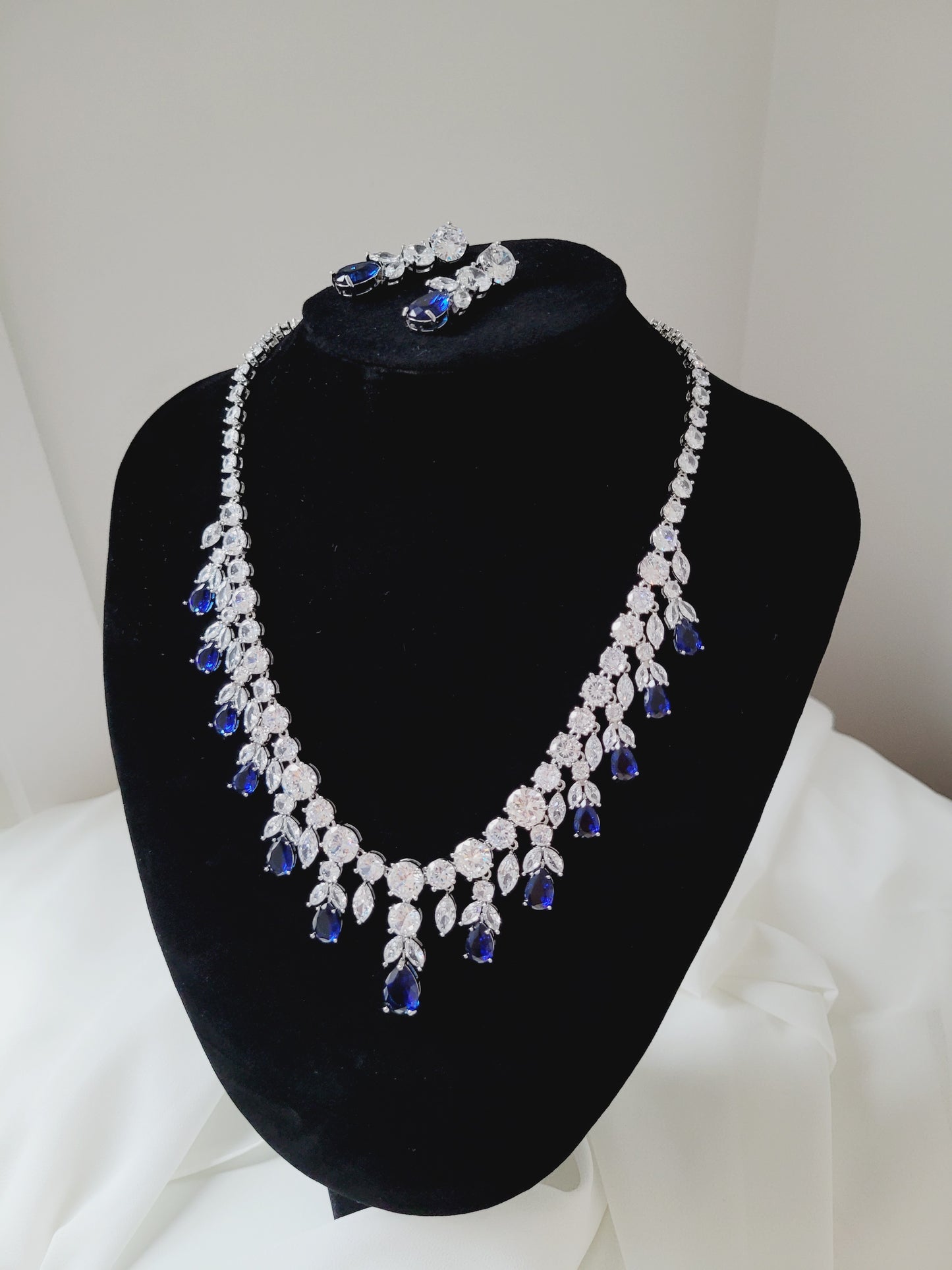 Helena Blue Wedding Set