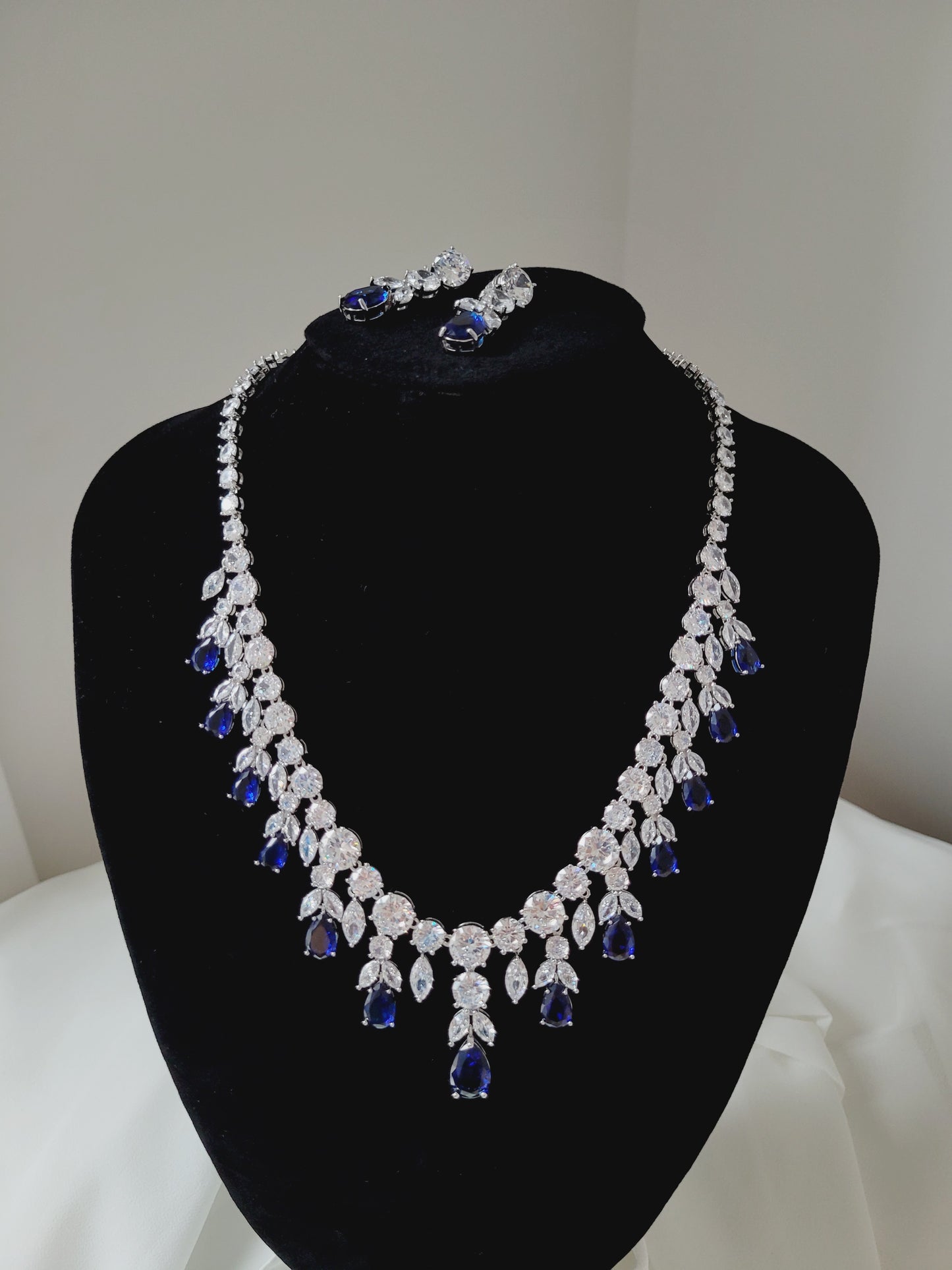 Helena Blue Wedding Set