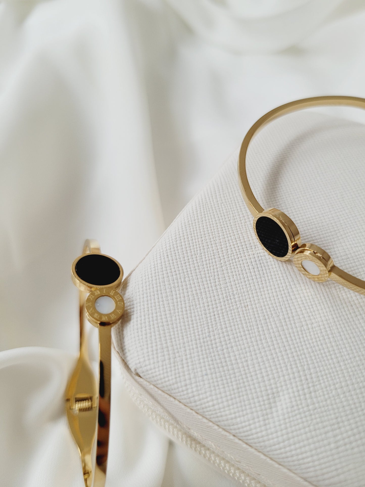 Black & White Circle Bangle